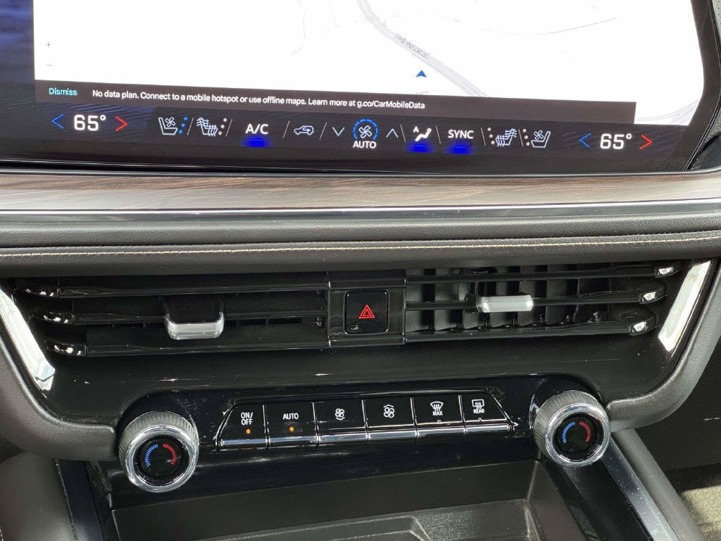 Used 2025 Chevrolet Suburban Premier AWD/4WD image 6