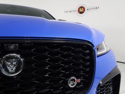 Used 2024 Jaguar F-PACE SVR image 28