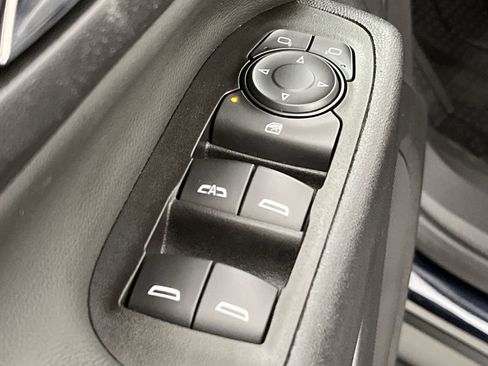 Used 2021 Chevrolet Equinox LT AWD/4WD image 13