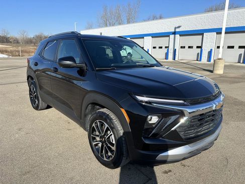 Used 2025 Chevrolet TrailBlazer LT image 11