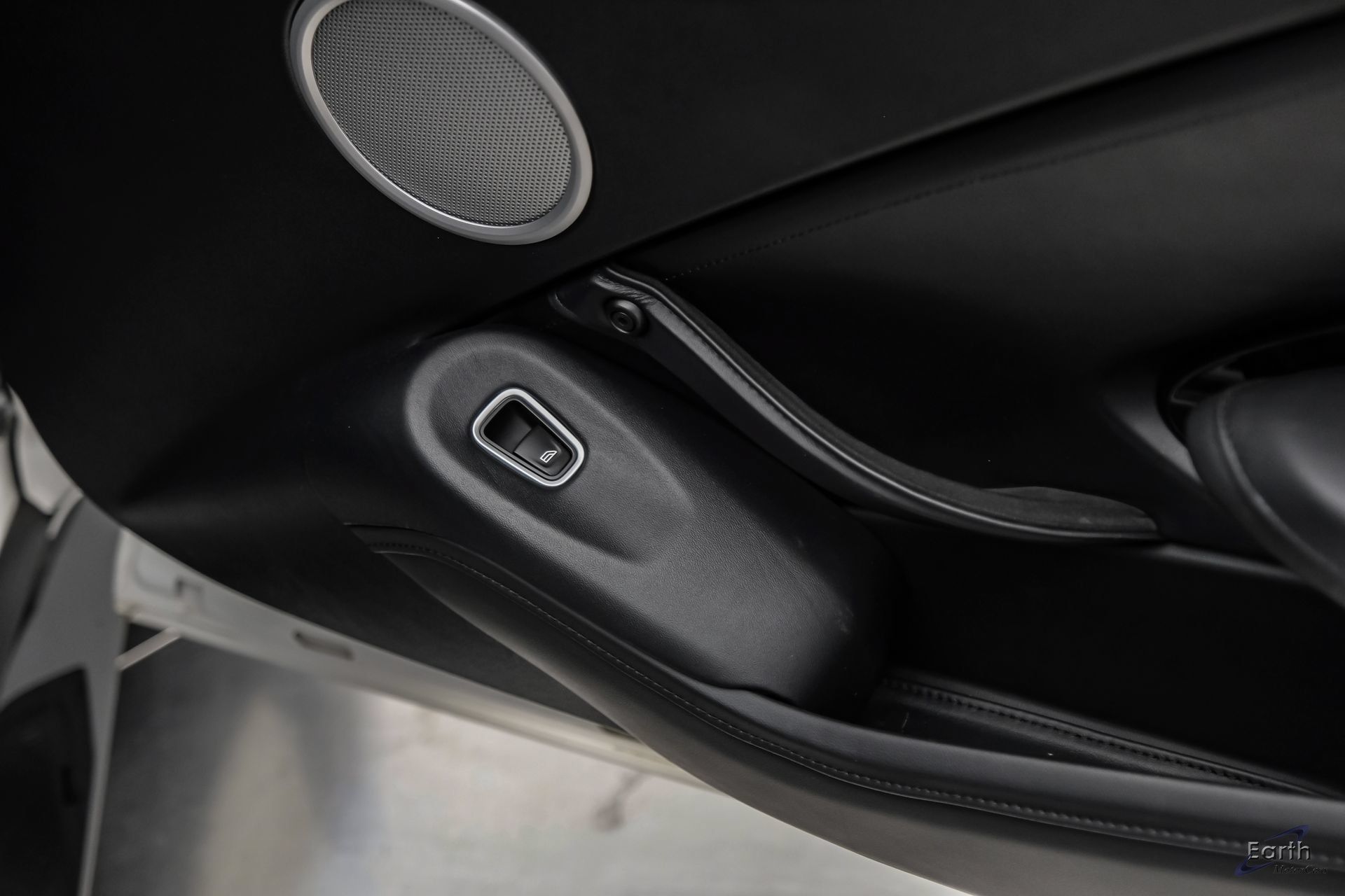 Used 2022 Aston Martin V8 Vantage Coupe RWD image 85