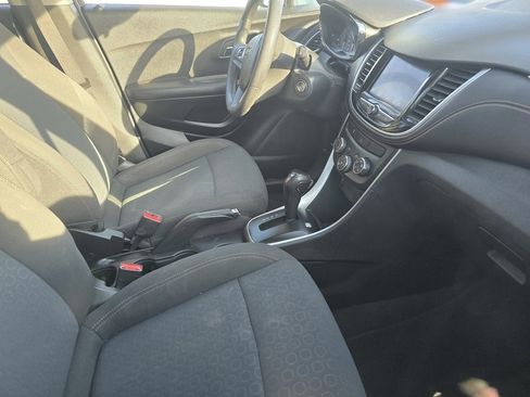 Used 2020 Chevrolet Trax LS w/ Tint and Cruise Package image 12