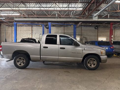 Used 2007 Dodge Ram 1500 Truck SLT image 5