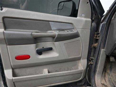 Used 2009 Dodge Ram 2500 Truck SLT w/ Popular Equipment Group image 9