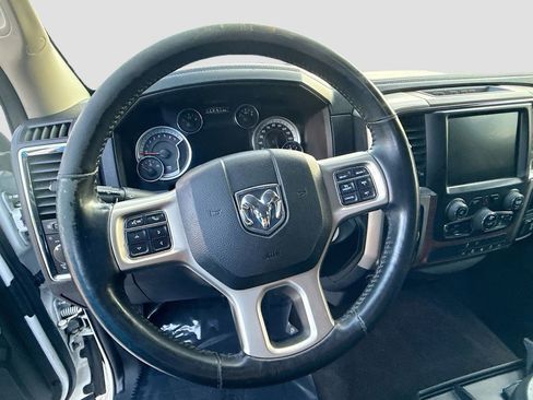 Used 2017 RAM 1500 Laramie image 12