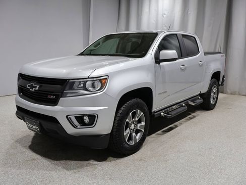Used 2018 Chevrolet Colorado Z71 AWD/4WD image 6