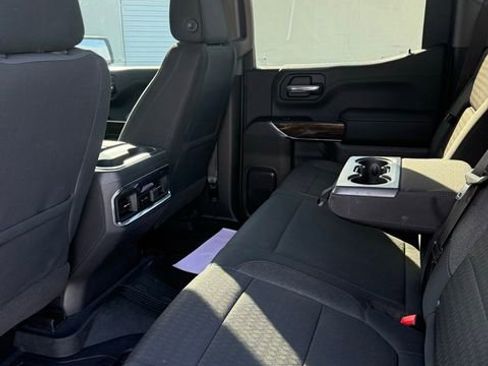 Used 2020 GMC Sierra 1500 Elevation w/ Elevation Value Package AWD/4WD image 18