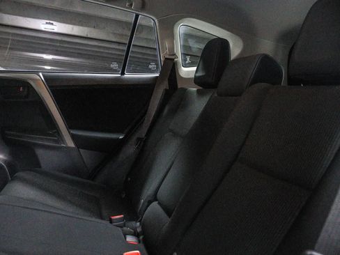 Used 2014 Toyota RAV4 LE FWD image 19
