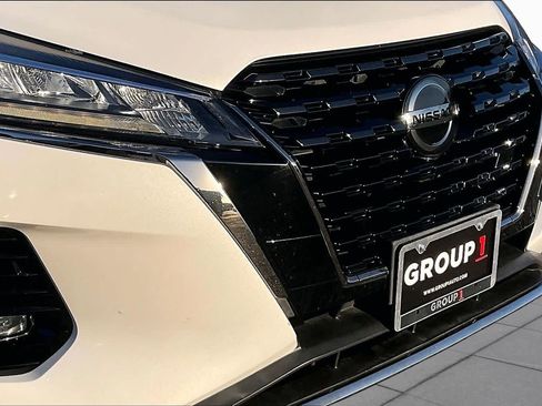 Used 2021 Nissan Kicks SR FWD image 26