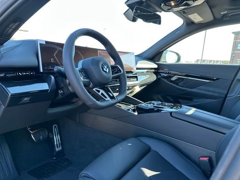 New 2026 BMW 530i xDrive w/ M Sport Package image 17