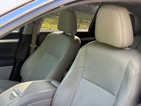 Used 2014 Toyota Highlander XLE AWD/4WD image 21