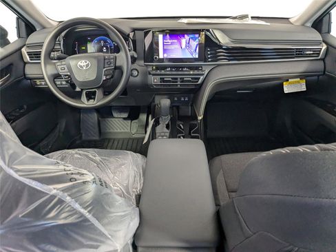 New 2026 Toyota Camry LE image 7