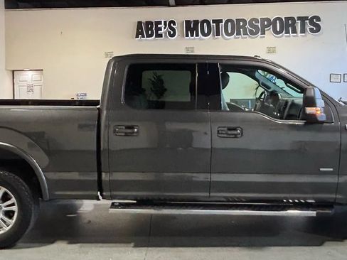 Used 2017 Ford F150 Lariat w/ Equipment Group 501A Mid AWD/4WD image 8