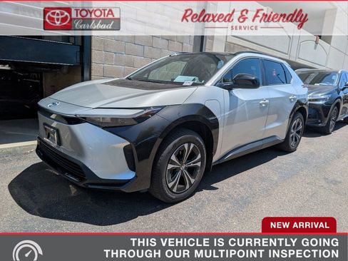 Used 2025 Toyota bZ4X AWD w/ Weather Package image 1
