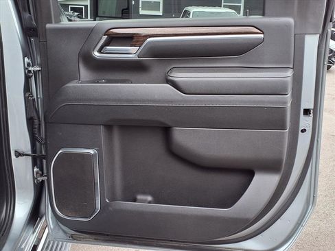 Used 2024 GMC Sierra 2500 SLE image 15