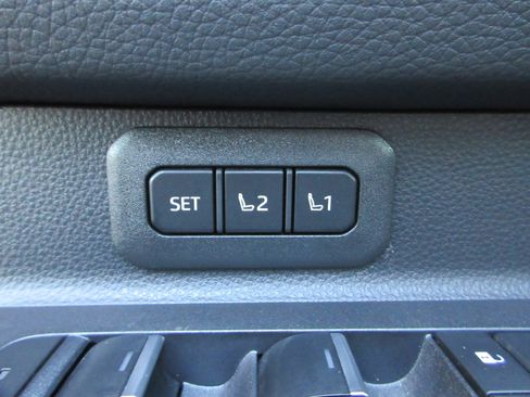 Used 2024 Toyota Land Cruiser image 28