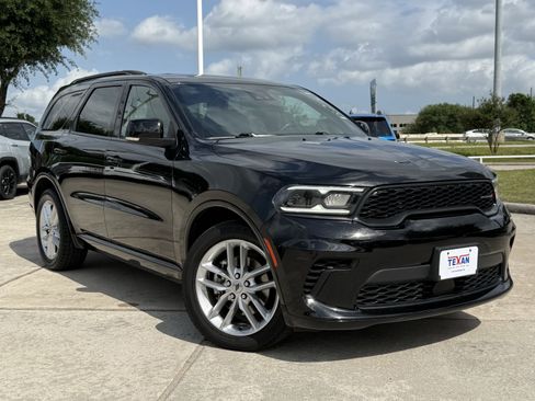 Used 2024 Dodge Durango GT image 2