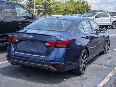 Used 2022 Nissan Altima 2.5 SR FWD image 3