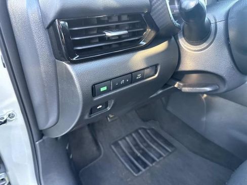 Used 2023 Nissan Sentra SV image 23