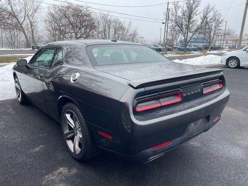 Used 2015 Dodge Challenger R/T w/ Quick Order Package 22B R/T image 4