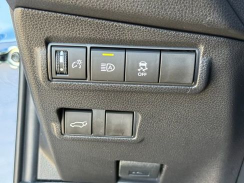 Used 2026 Toyota Corolla Cross XLE w/ Convenience Package image 26