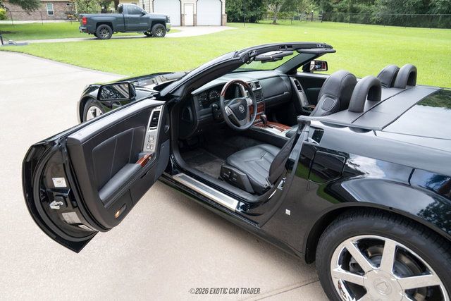 Used 2006 Cadillac XLR RWD image 49