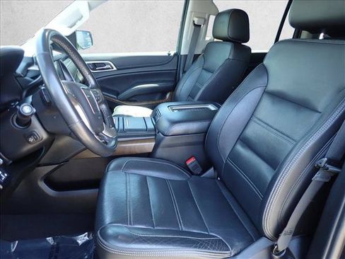 Used 2019 GMC Yukon XL Denali AWD/4WD image 14