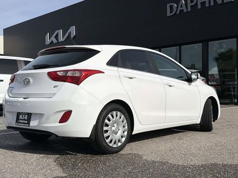 Used 2016 Hyundai Elantra GT FWD image 27