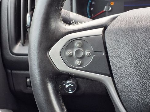 Used 2020 Chevrolet Colorado LT AWD/4WD image 18