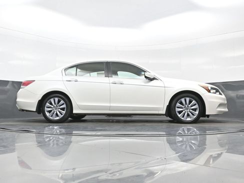 Used 2011 Honda Accord EX-L image 30
