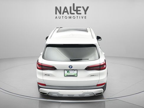 Used 2022 BMW X5 xDrive45e w/ Parking Assistance Package image 10