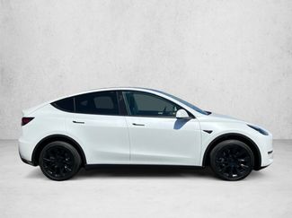 Used 2023 Tesla Model Y Long Range AWD/4WD video 4