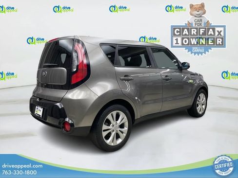 Used 2016 Kia Soul + FWD image 5