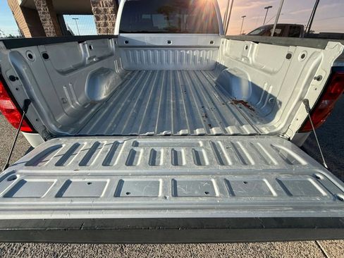 Used 2018 Chevrolet Silverado 1500 Custom w/ Trailering Package image 31