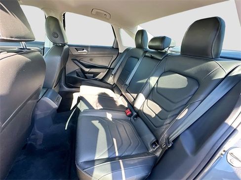 Used 2021 Volkswagen Jetta SEL Premium image 22