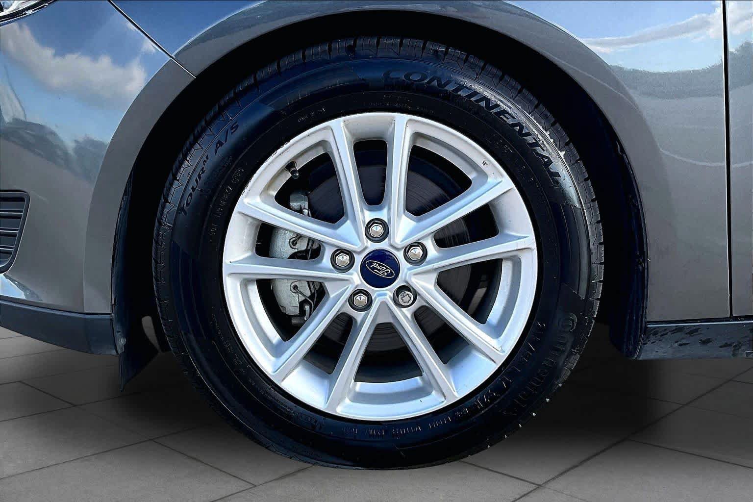 Used 2018 Ford Focus SE w/ Interior Protection Package FWD image 11