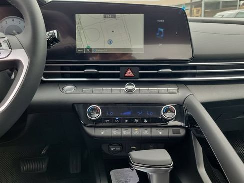 New 2026 Hyundai Elantra Limited FWD image 14