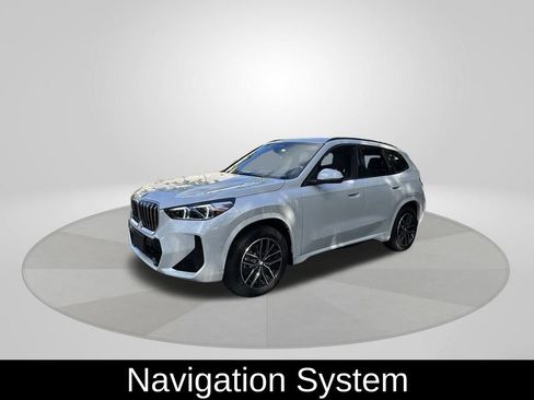 Used 2025 BMW X1 xDrive28i image 3