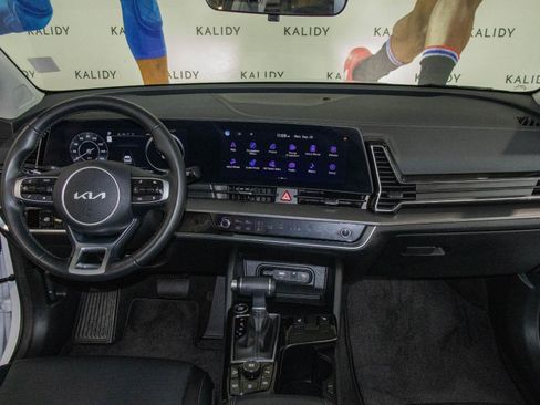 New 2025 Kia Sportage SX image 3