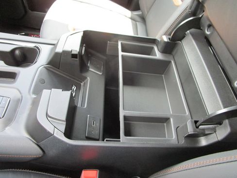 New 2026 GMC Sierra 1500 AT4 w/ AT4 Premium Package AWD/4WD image 43