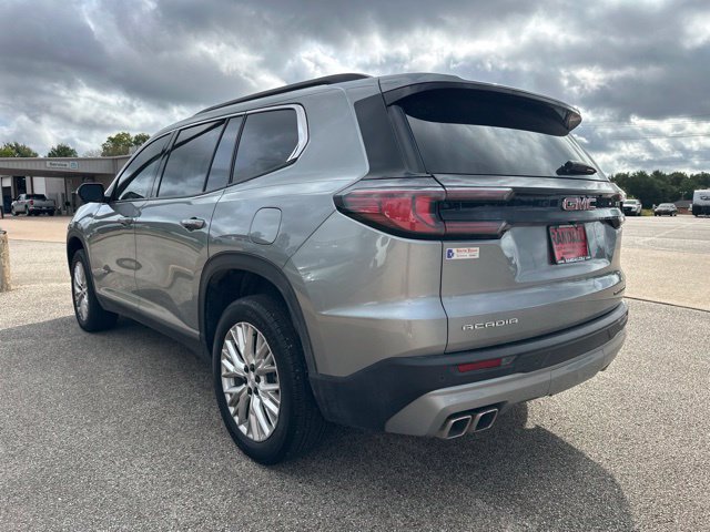 Used 2025 GMC Acadia Elevation w/ Elevation Premium Package FWD image 4