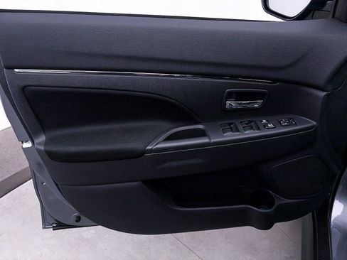 New 2026 Mitsubishi Outlander Sport LE AWD/4WD image 7