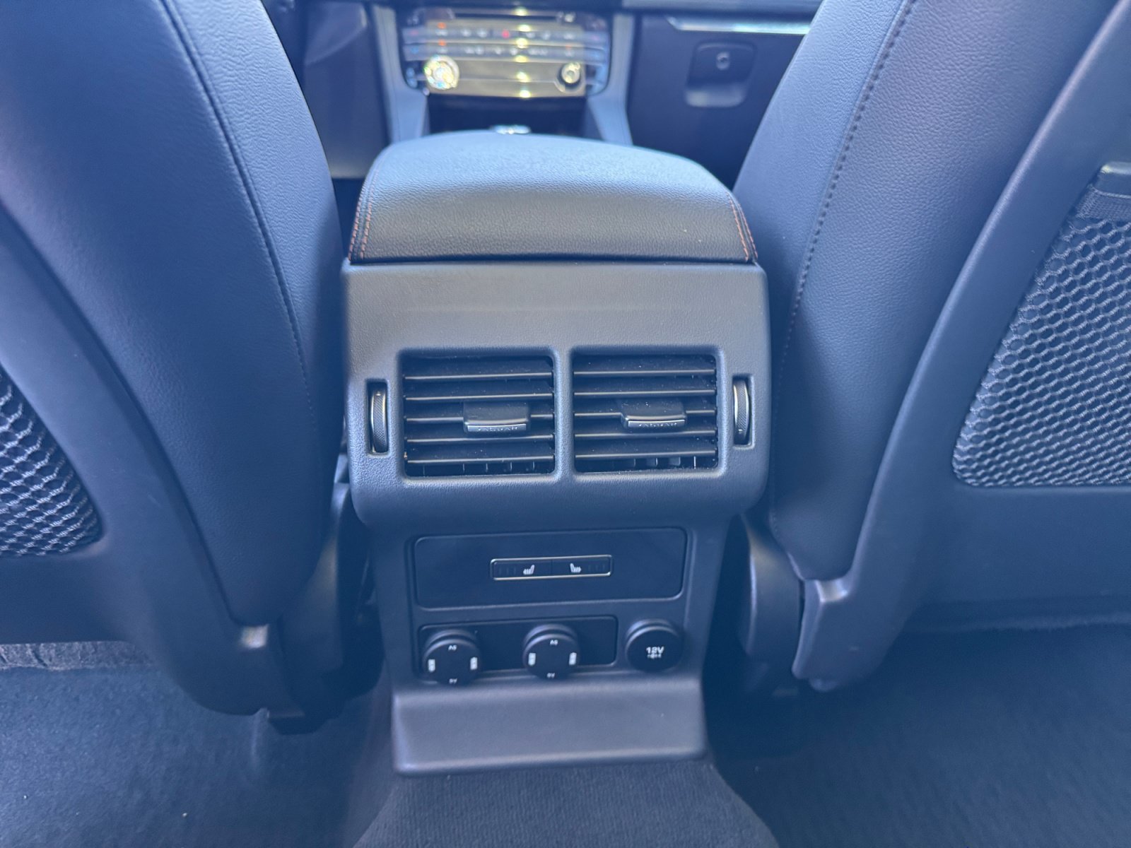 Used 2020 Jaguar F-PACE Prestige AWD/4WD image 32