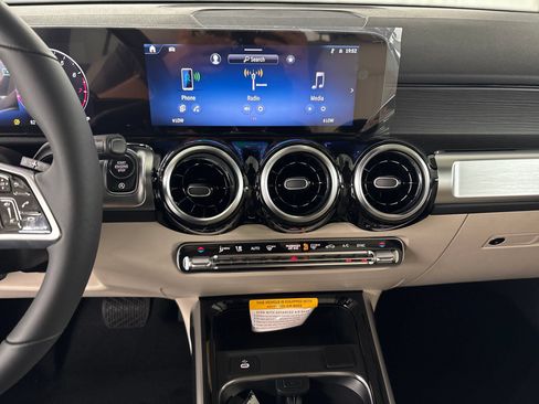 Certified 2026 Mercedes-Benz GLB 250 image 18