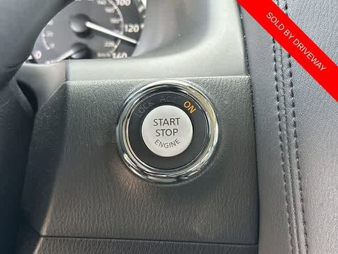 Used 2024 Nissan Armada SL w/ Captain's Chairs Package AWD/4WD image 11