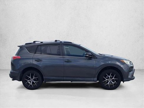 Used 2016 Toyota RAV4 SE FWD image 4