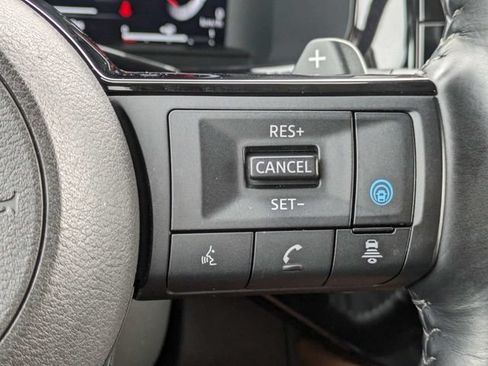 Used 2024 Nissan Pathfinder Platinum FWD image 30
