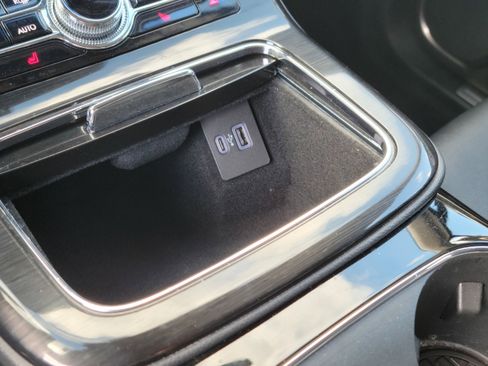 Used 2022 Lincoln Nautilus FWD image 41