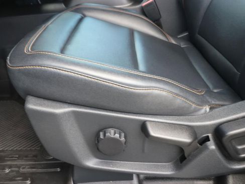 Used 2022 Ford Bronco Badlands w/ Sasquatch Package image 17