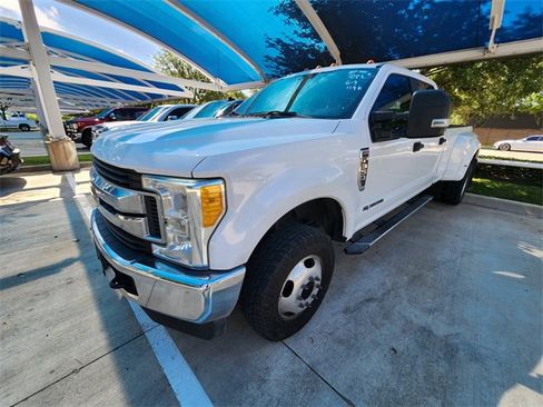Used 2017 Ford F350 XL w/ STX Appearance Package AWD/4WD image 3